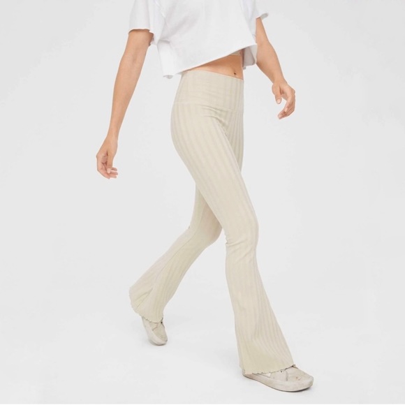 aerie Pants & Jumpsuits Nwot Aerie Offline Og Groove Flare Leggings